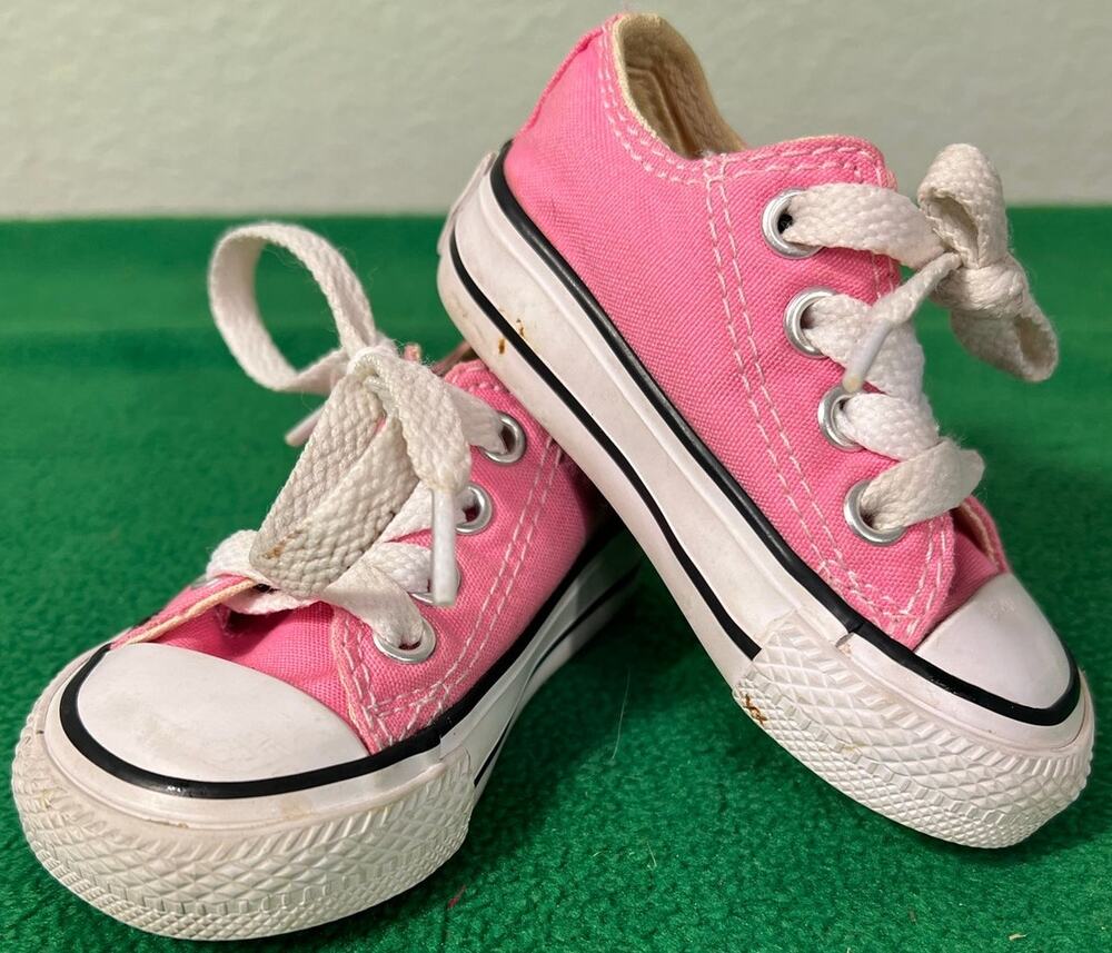 Converse Chuck Taylors All Star Infant Toddler 2 Pink Canvas Sneakers Shoes Lace